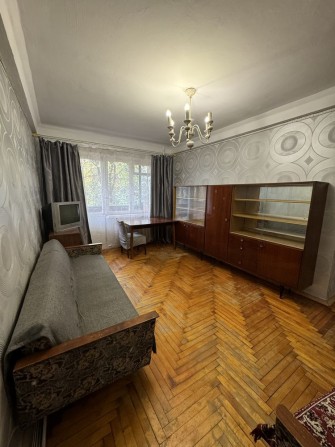 Сдам 3 комн.кв .на Победе 85 А - фото 1