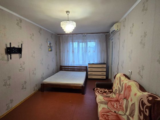 Оренда 1 кімнтної квартири в Центрі Чернигов