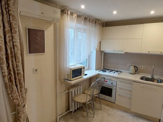 Оренда 1-кімнатної квартири центр Перемоги студія Запоріжжя