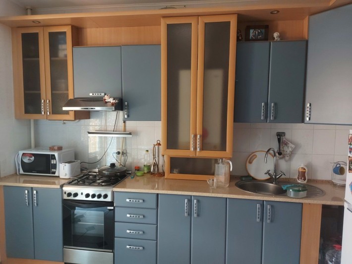 Сучасна 1 кім, кв з індивідуальним опаленням по вул Белова - фото 1