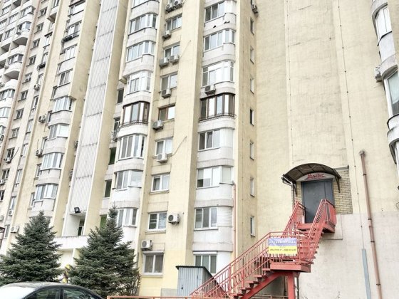 З кінця грудня! 2-кімнатна кв Набережна/ 12 квітня