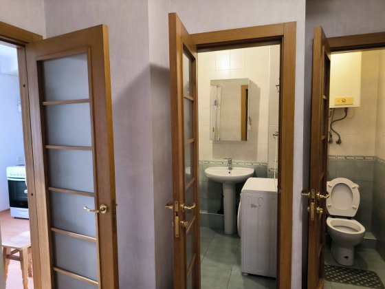 Задам 1к квартиру по Героїв р-н китайська стіна Дніпро