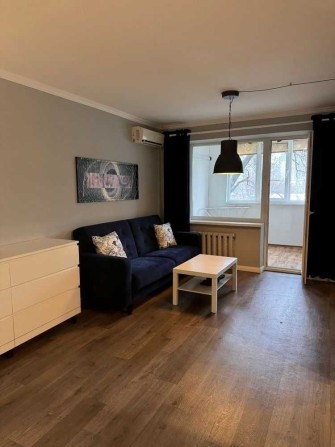 Сдам двухкомнатную квартиру на проспекте Героев 12 - фото 1