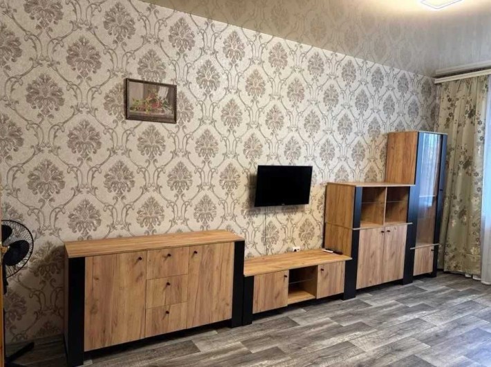 Сдам 2-х комнатную квартиру на ул. Романа Шухевича, 28-32 - фото 1