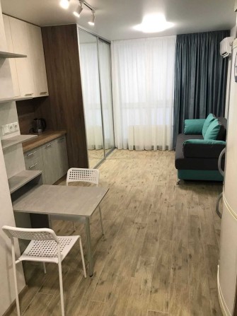 Без комісії. Тепла Квартира поруч метро від власника - фото 1