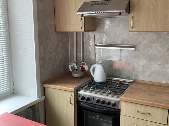 Центр - сдам  1-но комнатную квартиру по улице Нижнеднепровской Запорожье