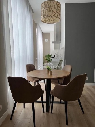 Печерськ - 7 хв. Лейпцизька вул., 13-А. Оренда 3-к квартири - фото 1