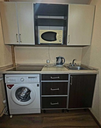 Сдам 1 Комнатную Студию в Центре Города - фото 1