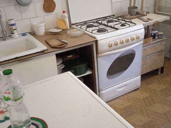 сдам квартиру ул. Сталеваров, 21-А, 6К+комуналка