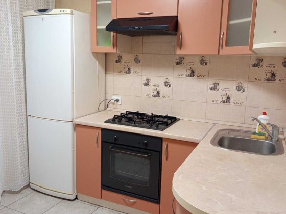 2-к роздільна вул. Зодчих 68, Борщагівка м. Житомирська 18000 грн.