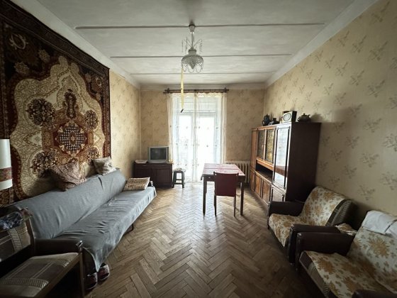 2-комнатная сталинка, центр Кропивницький