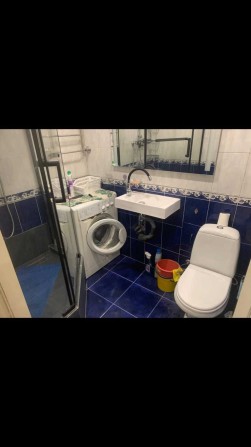 Здається 2х кімнатна в центрі - фото 1