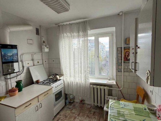 Довгострокова оренда 3к  трикімнатної квартири вул. Соняшникова Винница