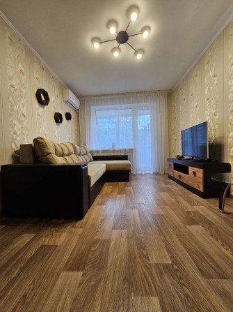 Сдам 1к квартиру Победа бул Славы хозяйка - фото 1