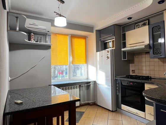 Оренда двокімнатної в центрі для сім'ї Житомир