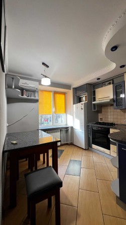 Оренда двокімнатної в центрі для сім'ї - фото 1