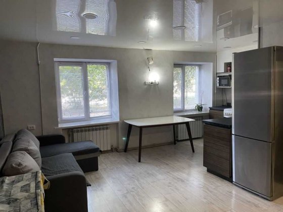 Здається 2к квартира на вул. Янгеля Академіка 10 Днепр