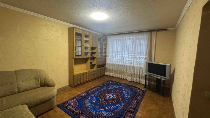 Оренда 2к квартира Замостя вул Олега Антонова (карла маркса) - фото 1