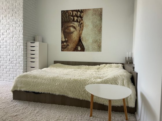 2-к квартира з авторським ремонтом в парковій зоні (В ДОМІ ГЕНЕРАТОР)