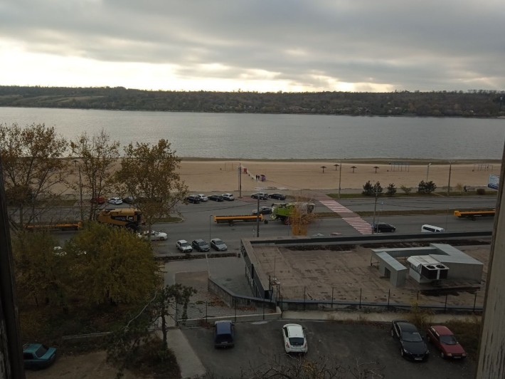 Сдам квартиру на набережной - фото 1