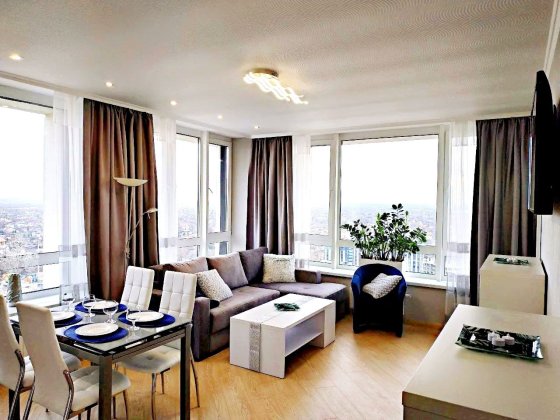 Видова 3К в ЖК Славутич оренда,  є генератор, своя Київ