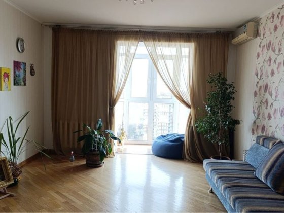 Оренда , 3 кімнати , вул Робоча . Днепр