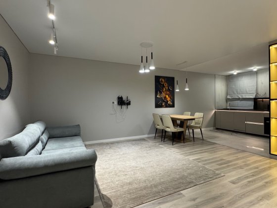 Оренда великої 2-х кімнатної квартири в ЖК Премьер Холл