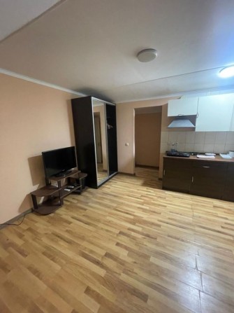 Квартира у приватному будинку - фото 1