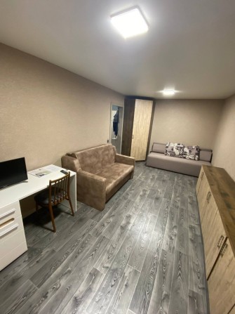 Сдам 1к квартиру на Донецкой. - фото 1