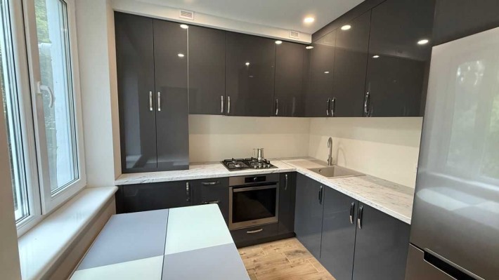 Оренда 2к квартири 57кв.м. Двостороння. - фото 1