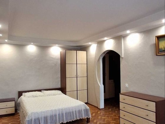 Сдам 1 ком .кв-ру в Центральной части города проспект А. Поля ( Кирова Днепр