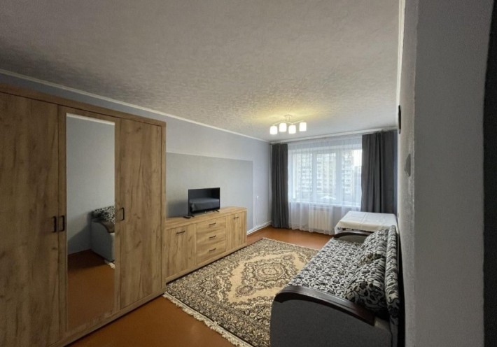 Оренда 3 кімнотної квартири - фото 1