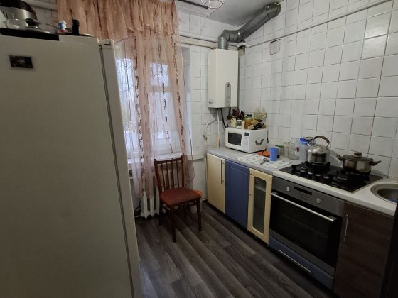 Сдам 3 ком.кв. ул.Молодогвардейская 7. Днепр