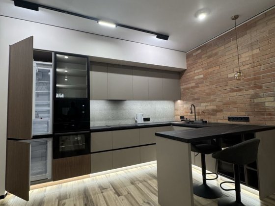 Оренда квартири на Перемозі-6 в новобудові Днепр