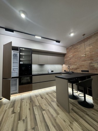 Оренда квартири на Перемозі-6 в новобудові - фото 1