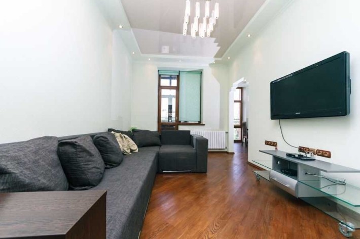 1-но кімнатна, м. Печерська, вул. Коновальця 32в - фото 1