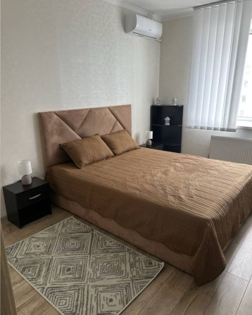 Оренда 2 к квартири в ЖК Андорра 

Велика та - фото 1