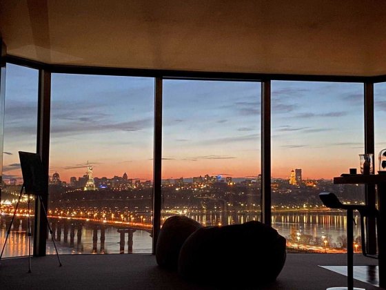 Тычины 2 , собственник  ,  БЕЗ КОМИССИИ !  видео