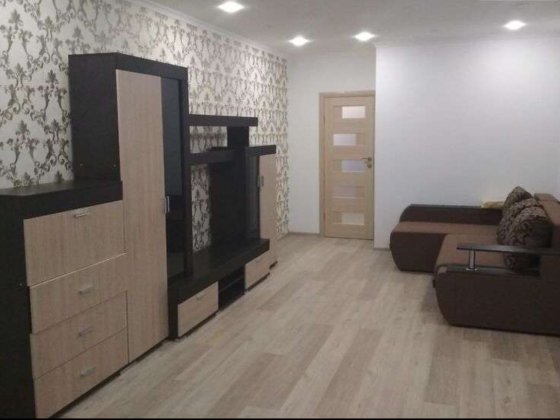 Продаж 1-к квартири Харківське шосе 19б Киев