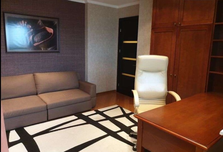 Продаж 4-к квартири вул. Раїси Окіпної 10а - фото 1