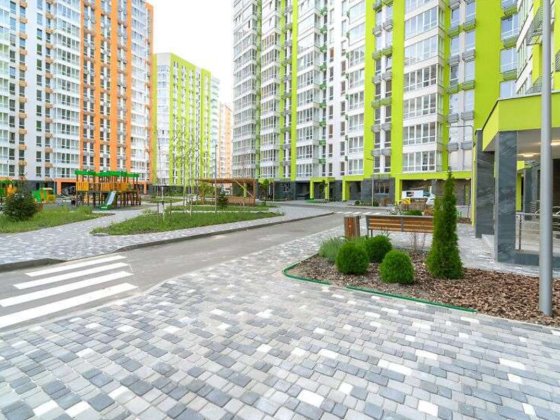 Продаж 1-к квартири вул. Олеся Бердника 1в Киев