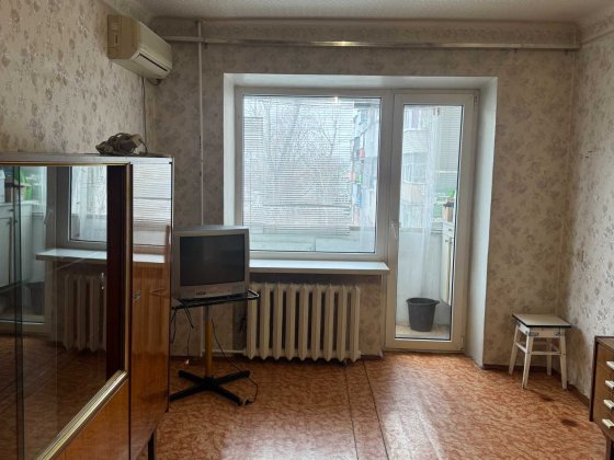 Сдам недорогую 1-х комн Квартиру  Левый берег Днепр