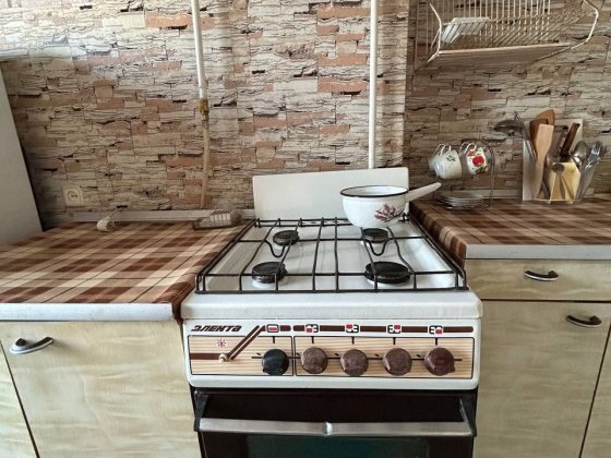 Сдам 1 кв Коммунар 5800грн Торг Дніпро