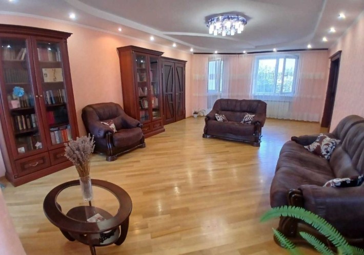 Здам 3 к квартиру в центрі міста - фото 1