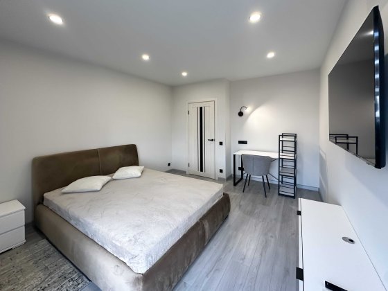 Оренда 1-к квартири з сучасним ремонтом у ЖК Quoroom Avenue