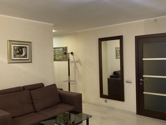 Опенда 2 кім квартири  бул Лесі Украінки 17 м "Печерська"