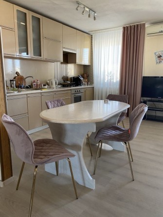 Сдам 3х ком квартиру с ремонтом! - фото 1