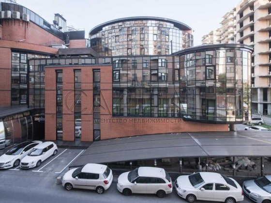 Терміново!!!Оренда Квартира,Печерський р-н,вул.Старонаводницька,180 м2 Киев