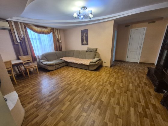 Здам в оренду трикімнатну квартиру, Космос.FINKA