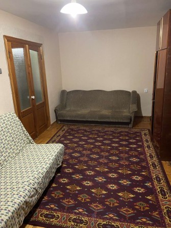 Здається 1-кім квартира в Хортицкому мкр.Ціна 5000+ку. - фото 1